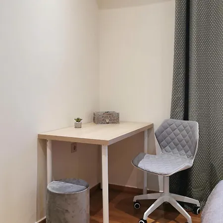 Modern&sunny, 1bd, Next To Metro * Atény
